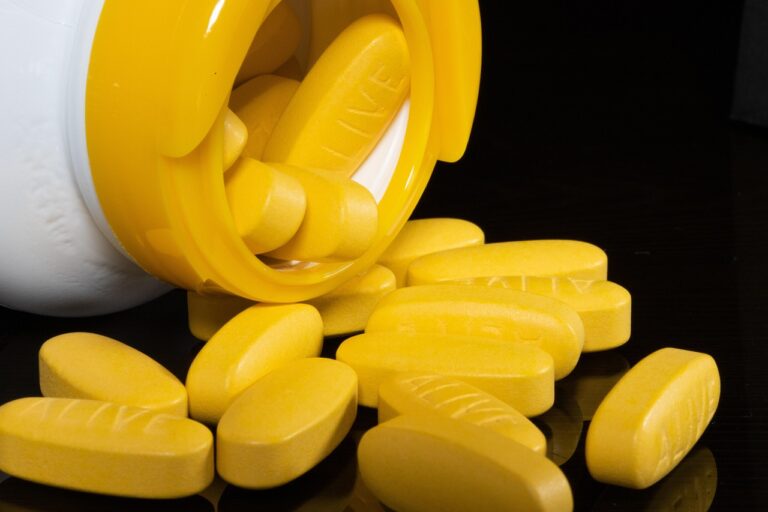Suplementos alimentares: o que dizem especialistas sobre o uso diário